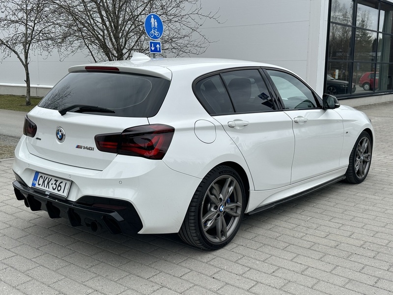 BMW M140i vaihtoauto