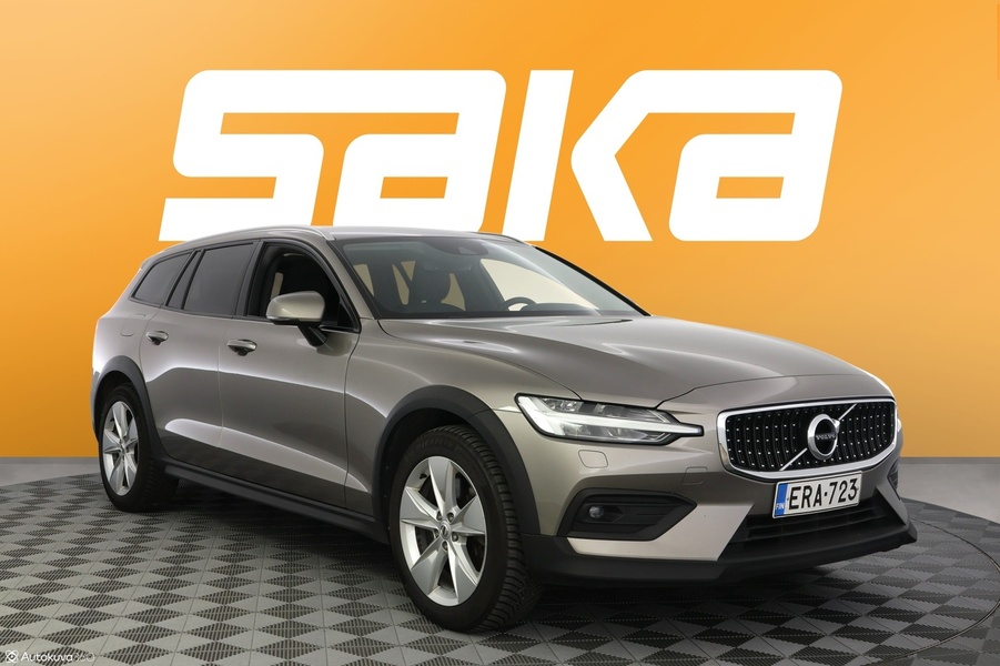 Volvo V60 Cross Country vaihtoauto