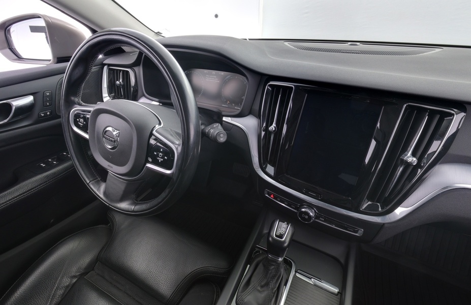 Volvo V60 Cross Country vaihtoauto