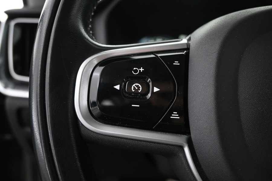 Volvo V60 Cross Country vaihtoauto