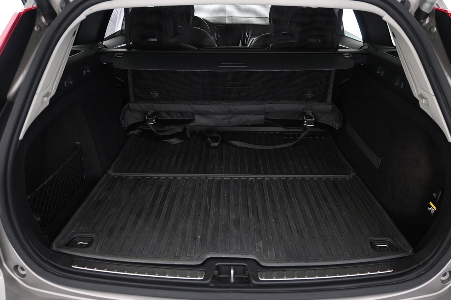 Volvo V60 Cross Country vaihtoauto