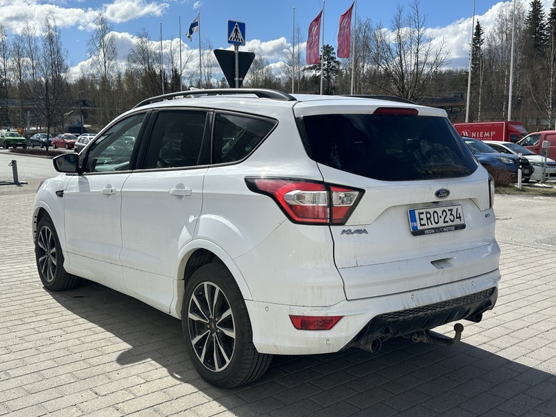Ford Kuga vaihtoauto