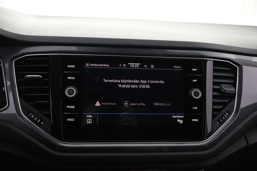 Volkswagen T-Roc vaihtoauto