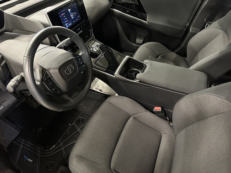 Toyota bZ4X vaihtoauto