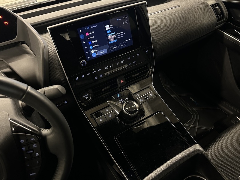 Toyota bZ4X vaihtoauto