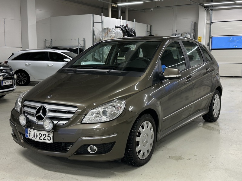 Mercedes-Benz B vaihtoauto