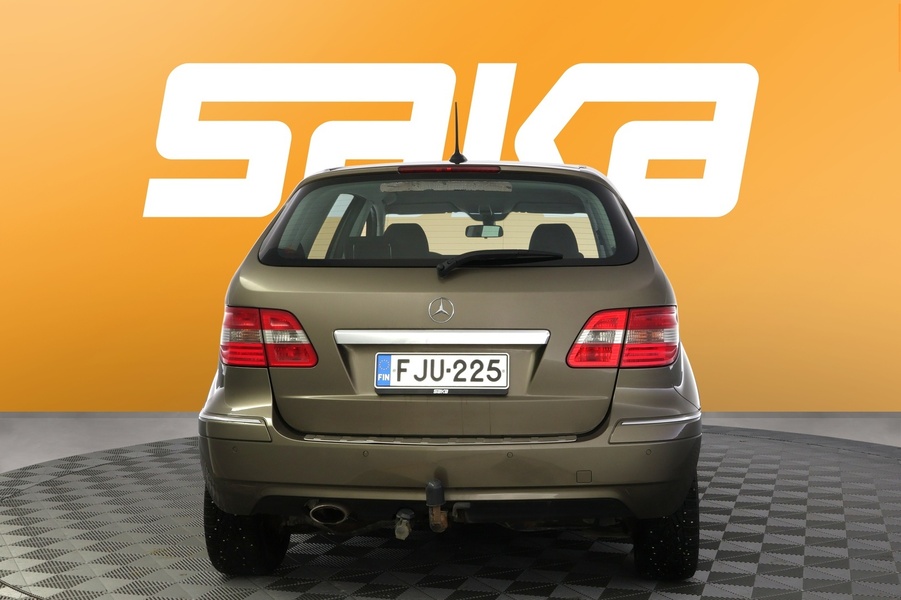 Mercedes-Benz B vaihtoauto