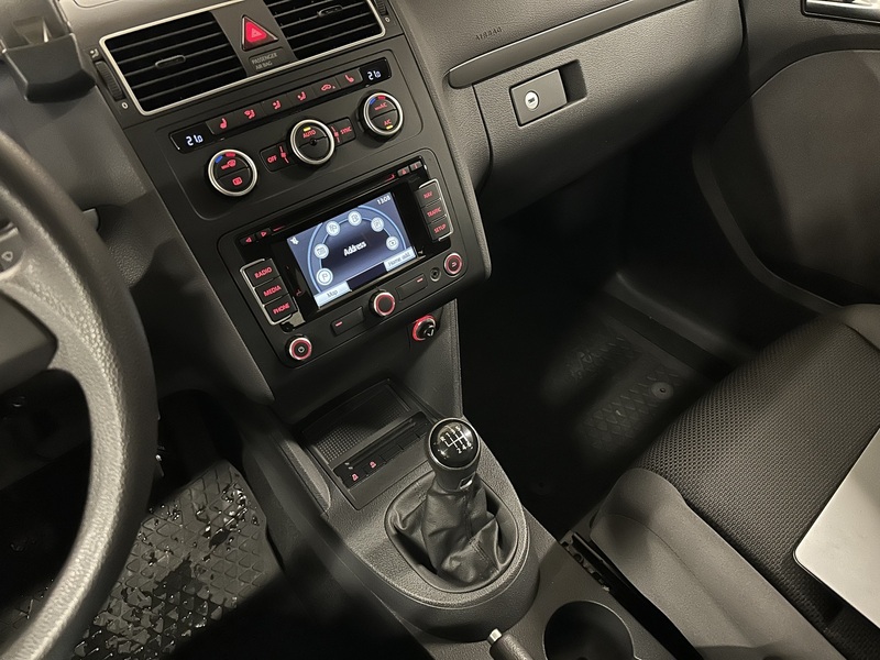 Volkswagen Touran vaihtoauto