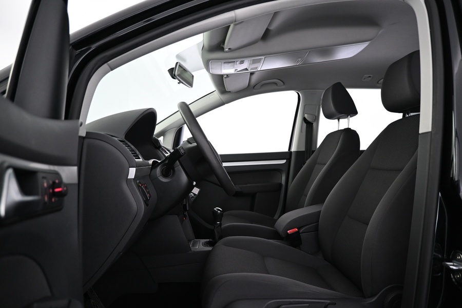 Volkswagen Touran vaihtoauto