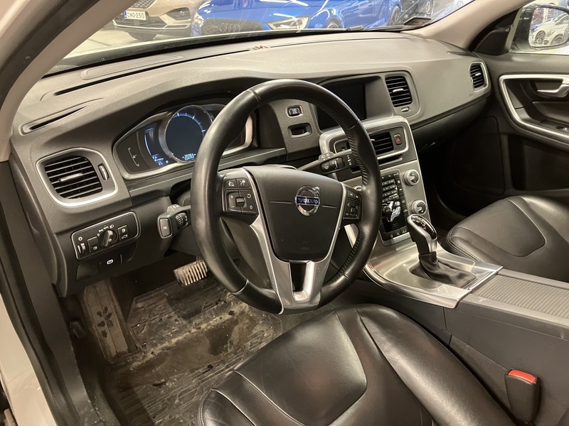 Volvo V60 Cross Country vaihtoauto