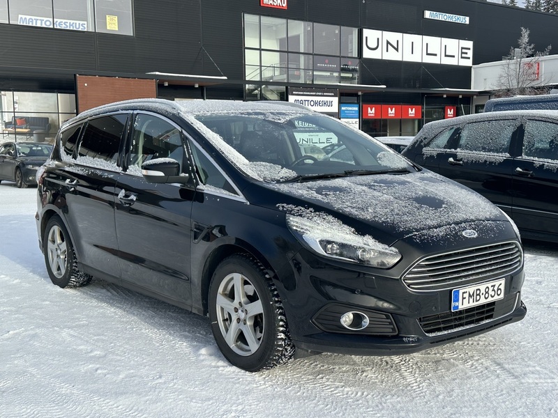Ford S-MAX vaihtoauto