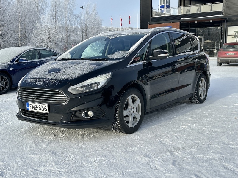 Ford S-MAX vaihtoauto