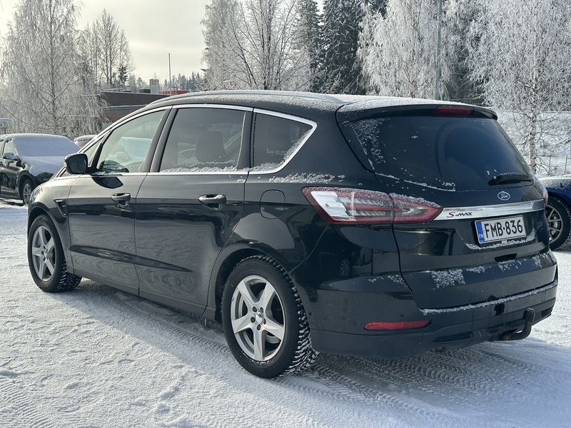 Ford S-MAX vaihtoauto