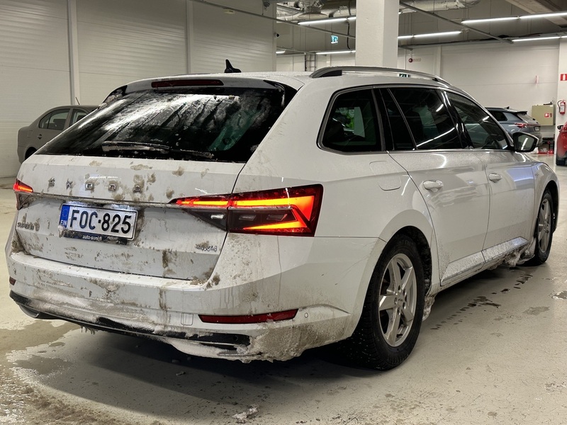 Skoda Superb vaihtoauto