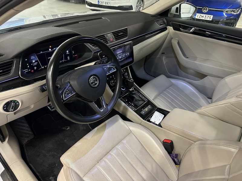 Skoda Superb vaihtoauto