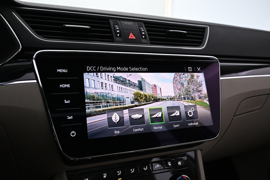 Skoda Superb vaihtoauto