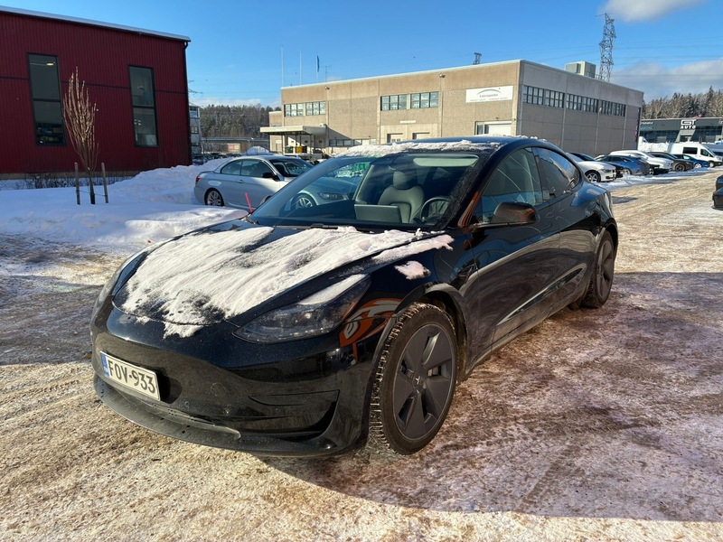 Tesla Model 3 vaihtoauto