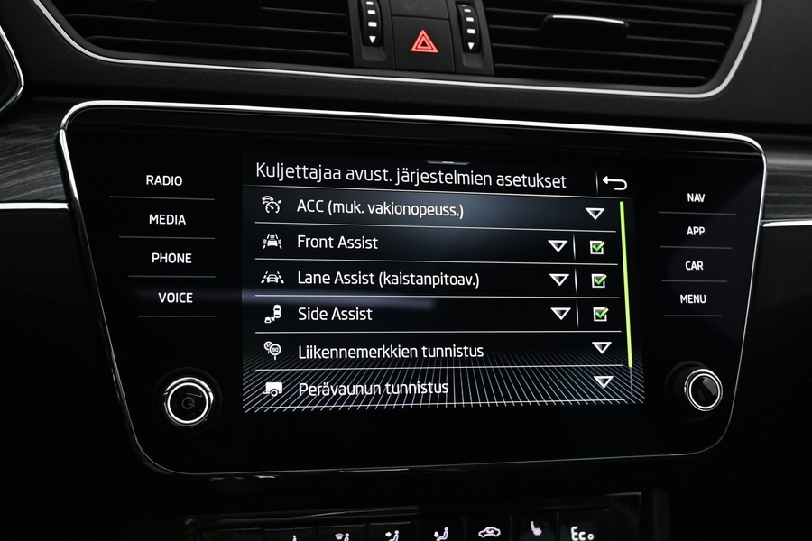 Skoda Superb vaihtoauto