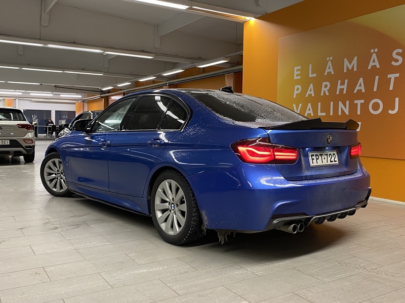 BMW 330 vaihtoauto