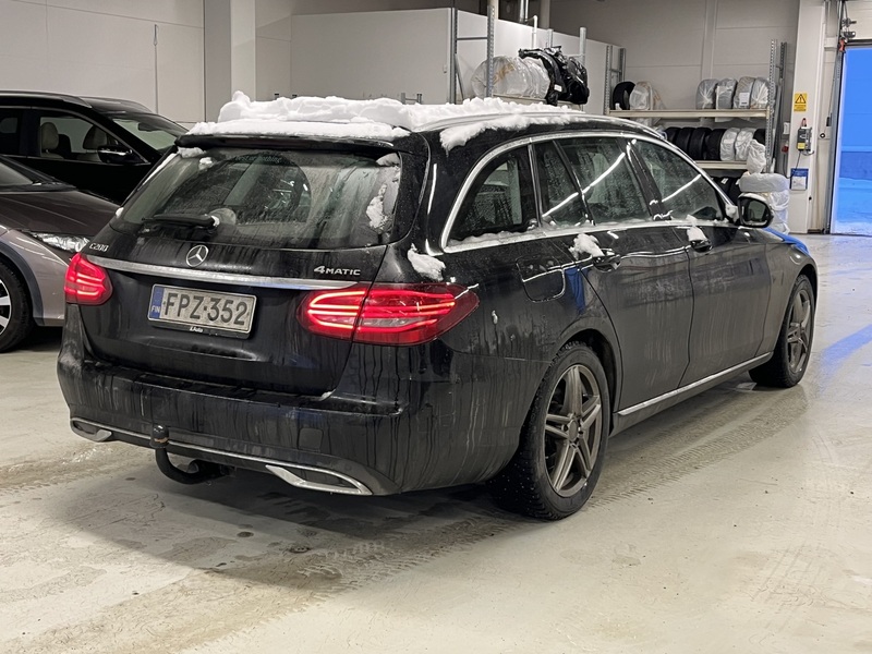 Mercedes-Benz C vaihtoauto