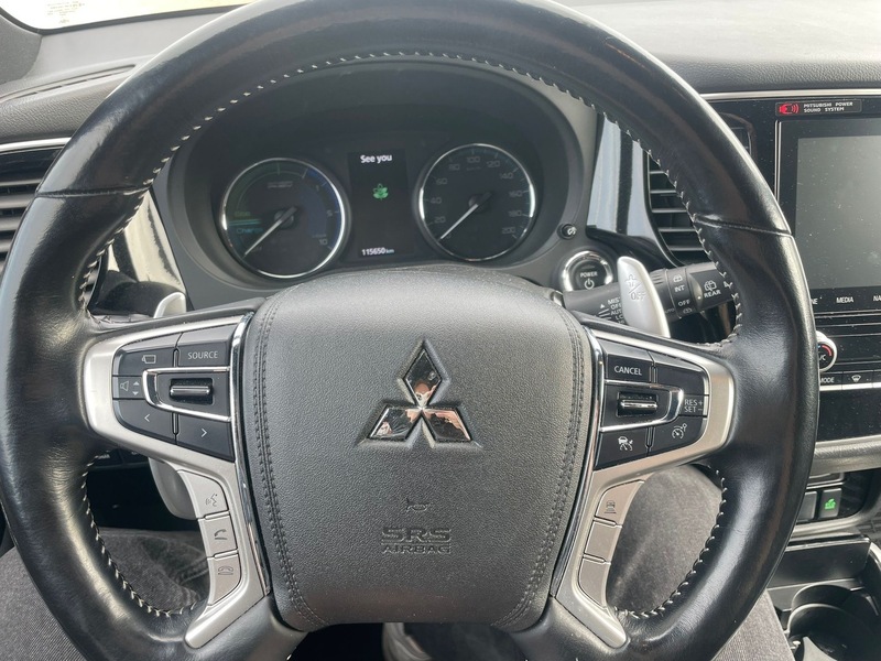 Mitsubishi Outlander PHEV vaihtoauto