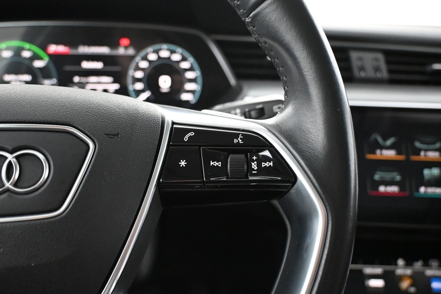 Audi e-tron vaihtoauto