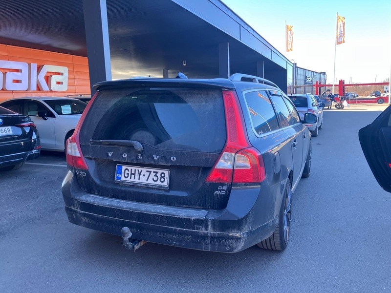 Volvo V70 vaihtoauto
