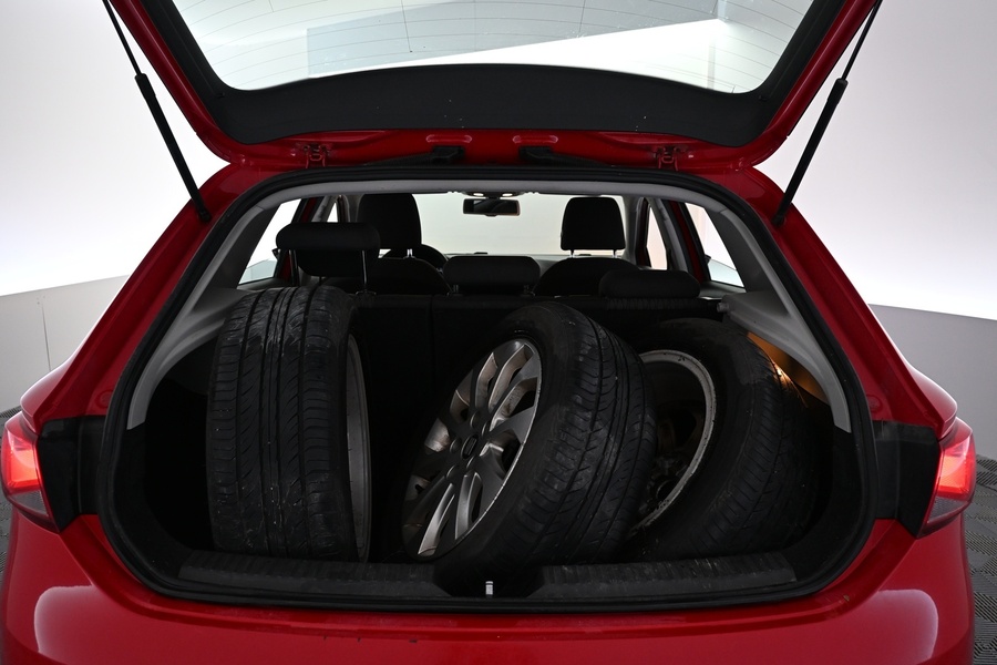 SEAT Leon vaihtoauto