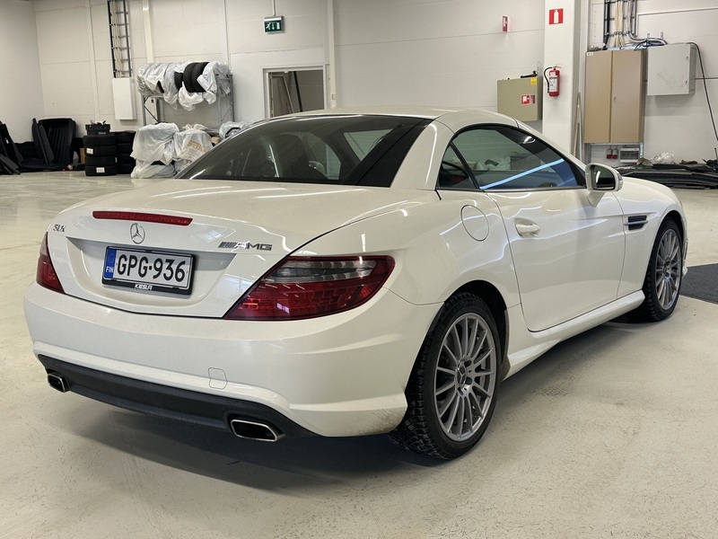 Mercedes-Benz SLK vaihtoauto