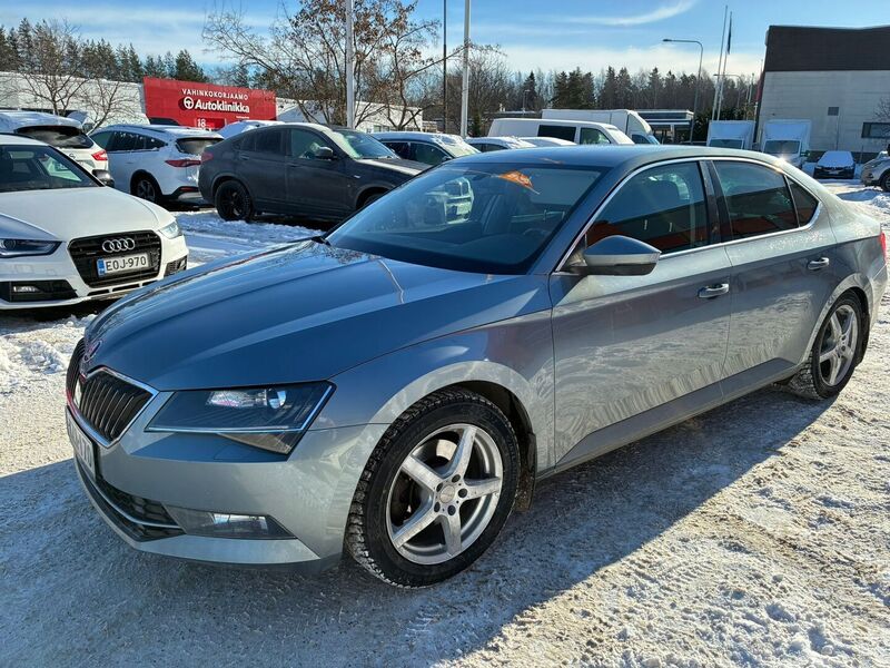 Skoda Superb vaihtoauto