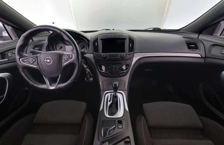 Opel Insignia vaihtoauto