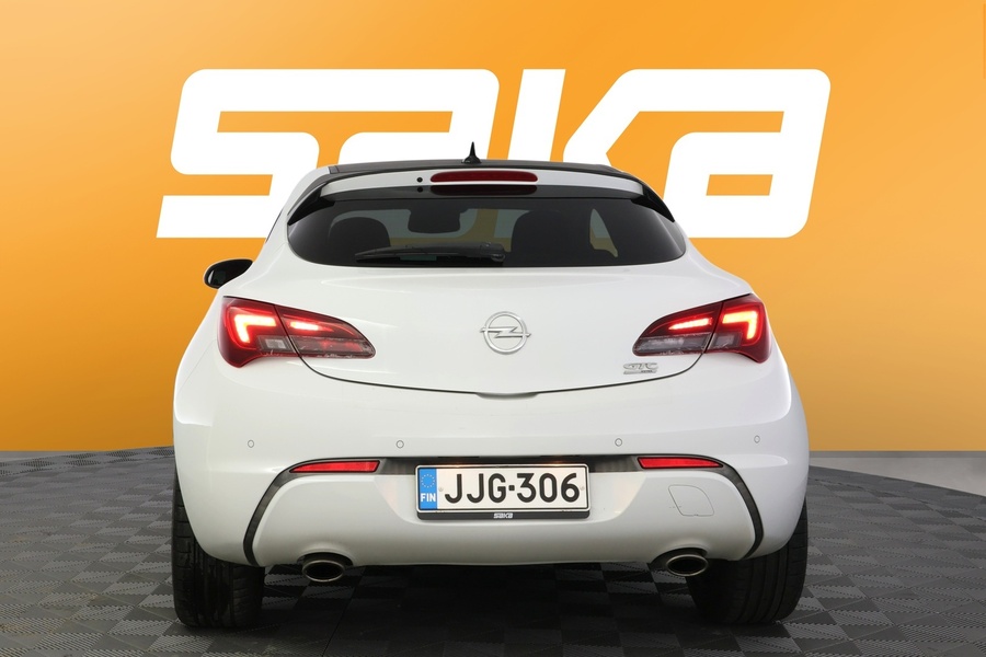 Opel Astra vaihtoauto
