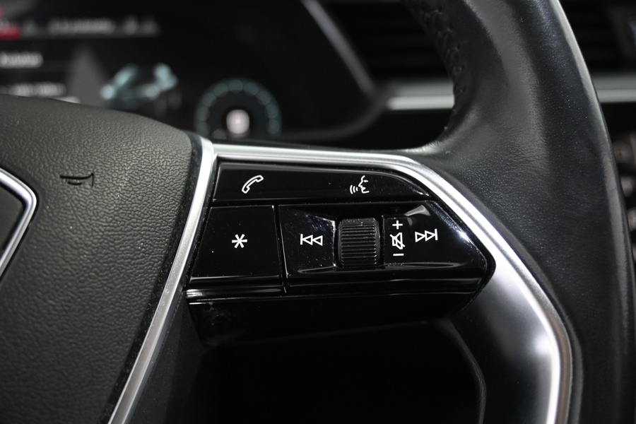 Audi e-tron vaihtoauto