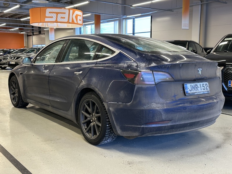 Tesla Model 3 vaihtoauto