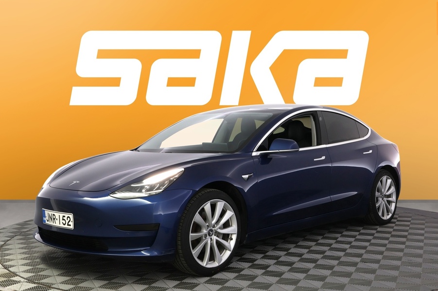 Tesla Model 3 vaihtoauto