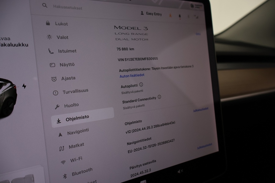 Tesla Model 3 vaihtoauto