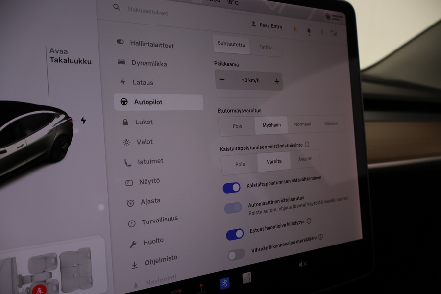 Tesla Model 3 vaihtoauto