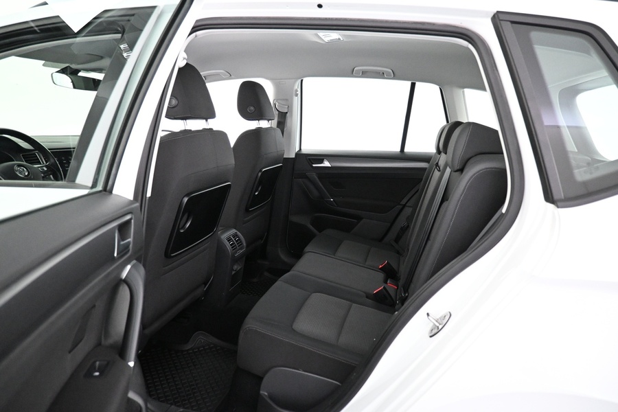 Volkswagen Golf Sportsvan vaihtoauto