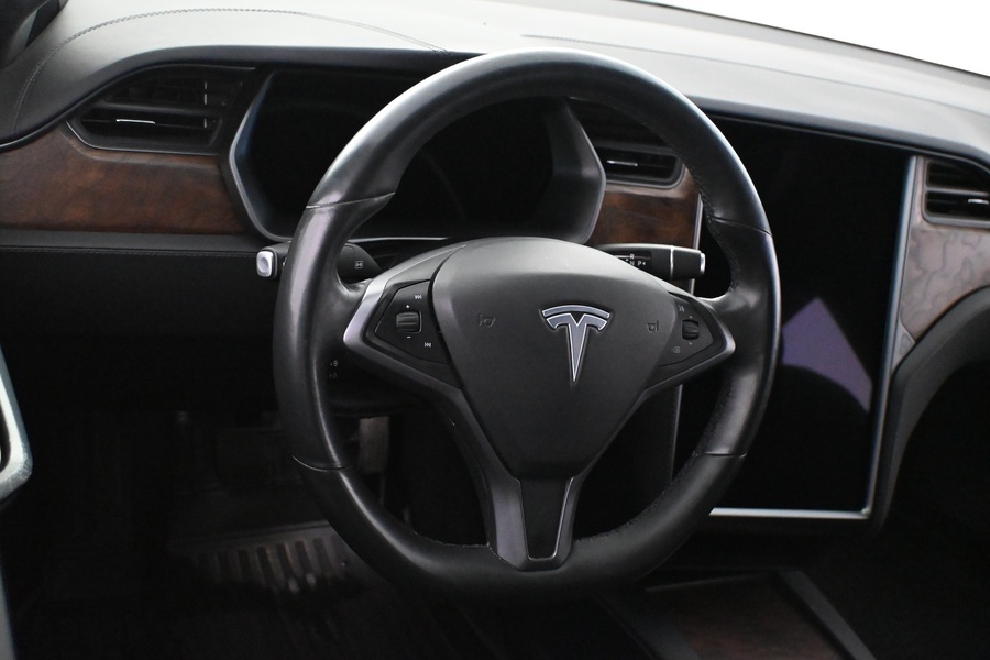 Tesla Model S vaihtoauto
