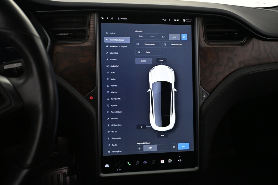 Tesla Model S vaihtoauto