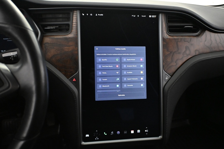 Tesla Model S vaihtoauto