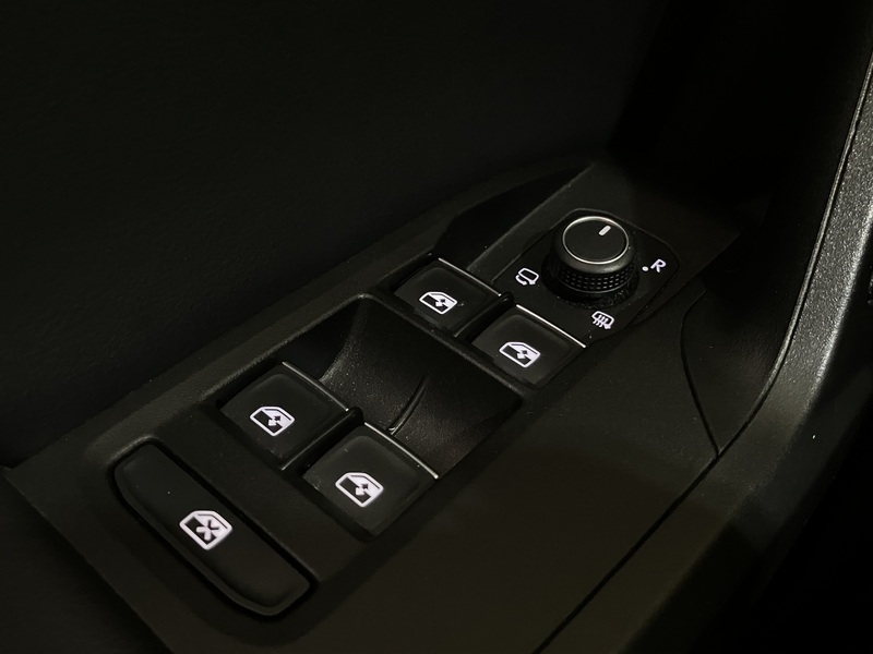 SEAT Leon Sportstourer vaihtoauto