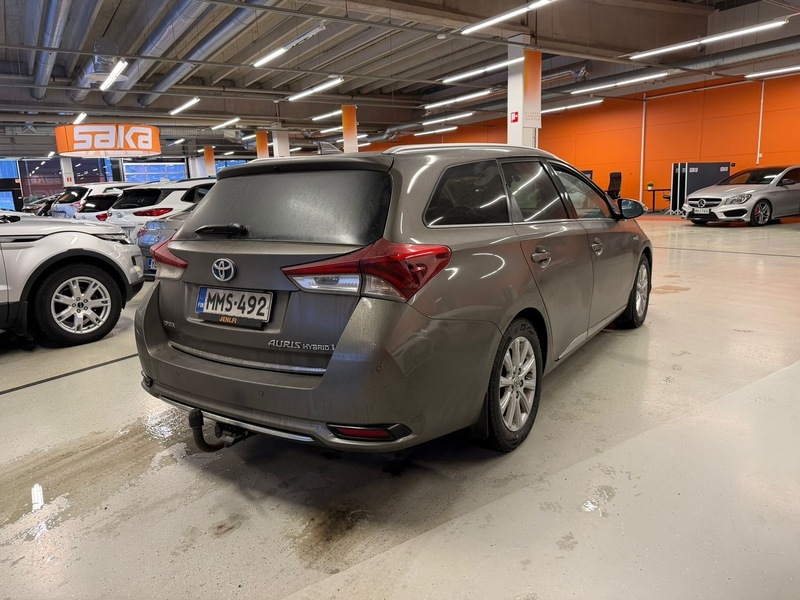 Toyota Auris vaihtoauto