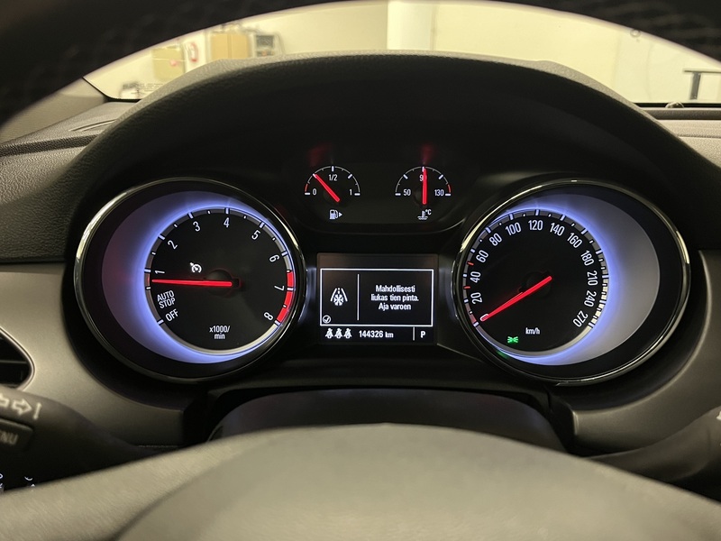 Opel Astra vaihtoauto