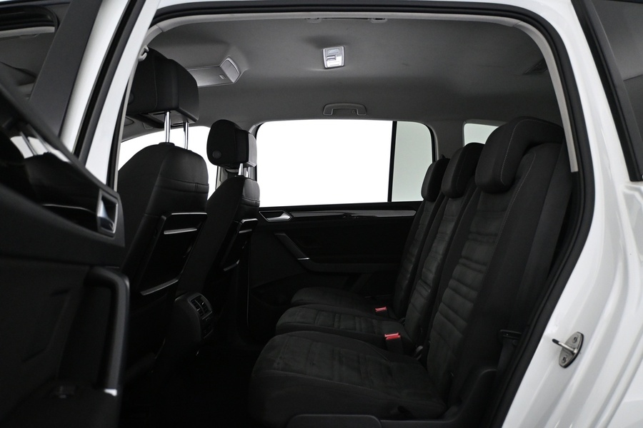 Volkswagen Touran vaihtoauto