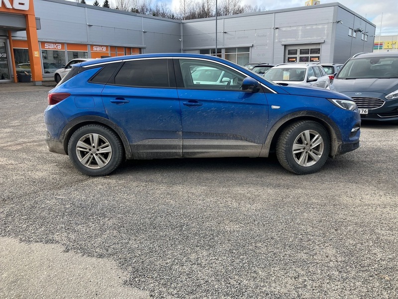 Opel Grandland X vaihtoauto