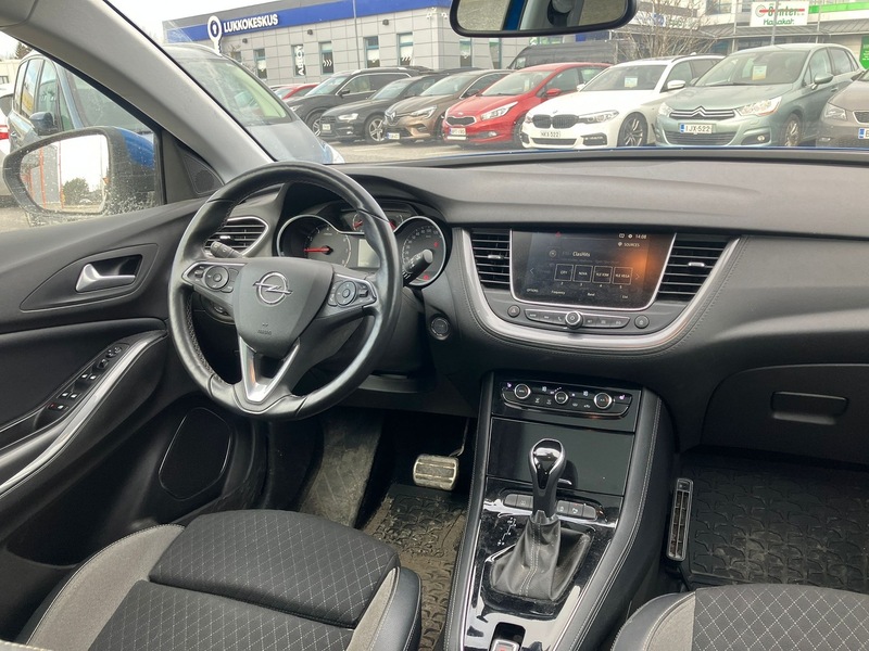 Opel Grandland X vaihtoauto
