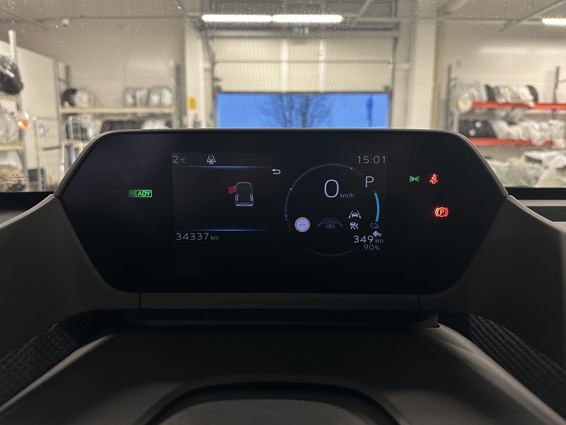 Toyota bZ4X vaihtoauto