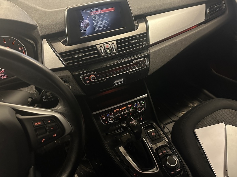 BMW 218 vaihtoauto