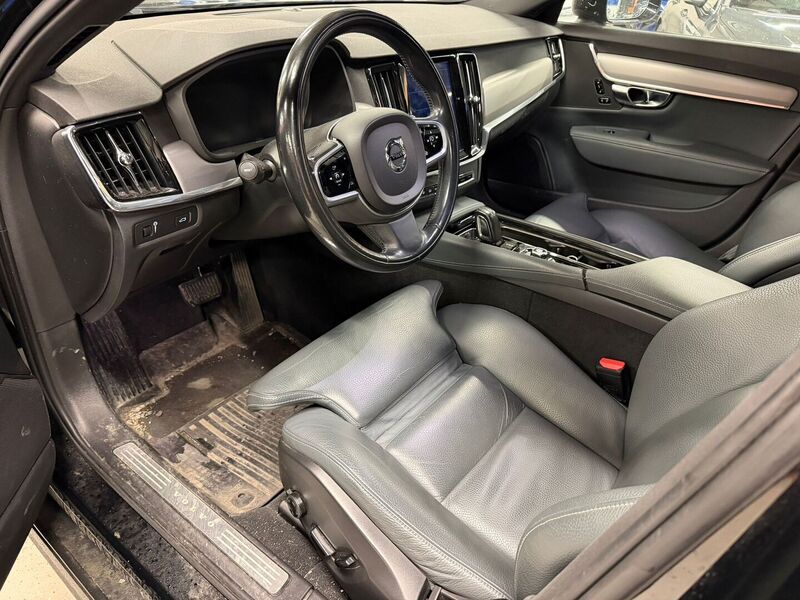 Volvo V90 Cross Country vaihtoauto